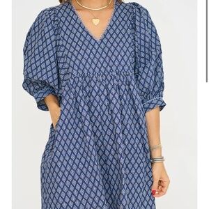 Blue patter puff sleeve dress-never worn